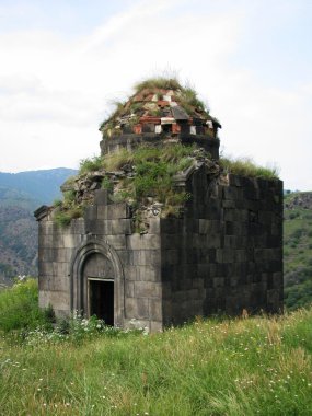 eski kilise kalıntıları