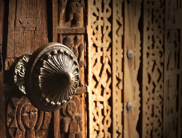 오래 된 금속 문 손잡이 — 스톡 사진