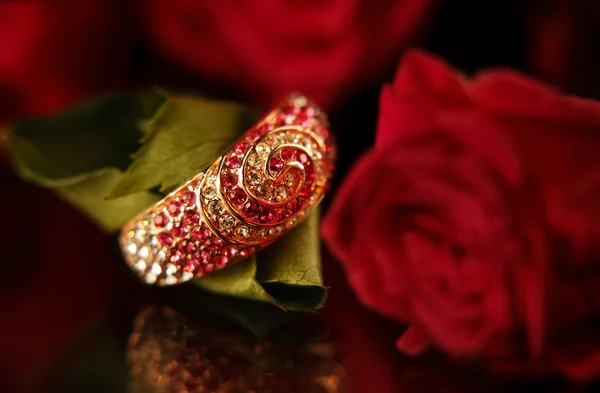 Ring with diamonds — Stock Photo, Image