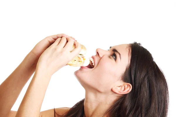 여자 먹는 햄버거 — 스톡 사진