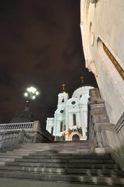 Храм Христа Спасителя ночью. В Москве. Россия — стоковое фото