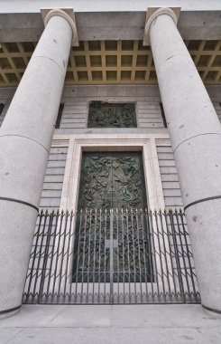 Museo de la catedral de la almudena y subiba a la cupula madrid İspanya