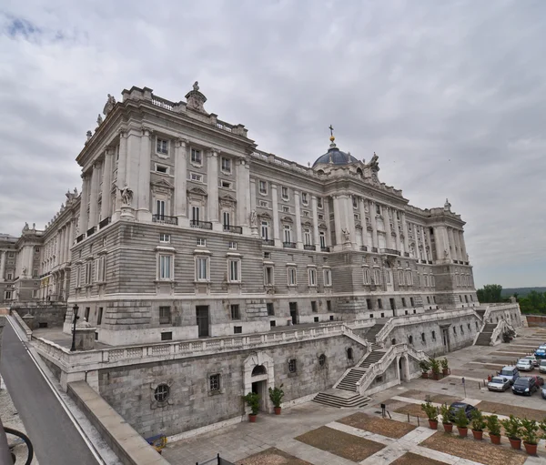 Královský palác. Palacio de oriente, madrid mezník — Stock fotografie
