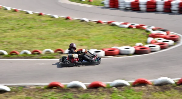 Go kart racing on circuit blurry — Stock Photo, Image