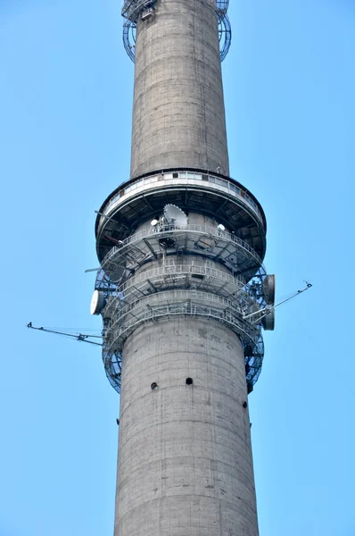 Torre de televisión y difusión "Ostankino", Moscú, Rusia — Foto de Stock
