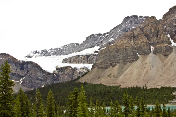 Formações de gelo nas montanhas rochosas canadenses — Fotografia de Stock