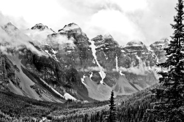 Kanada Kayalık Dağları
