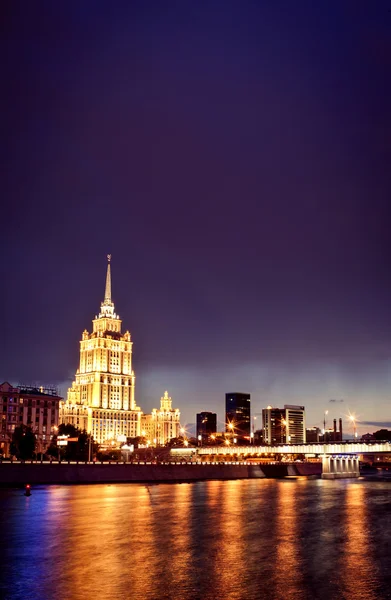 Noite Moscovo paisagem urbana — Fotografia de Stock