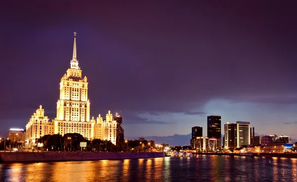 Nacht Moskou stadsgezicht — Stockfoto