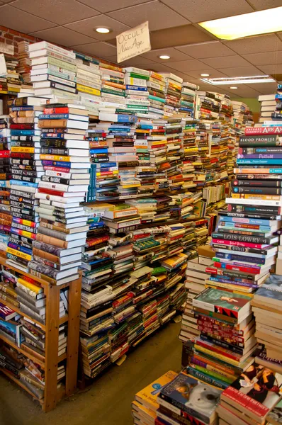 Книжный магазин — стоковое фото