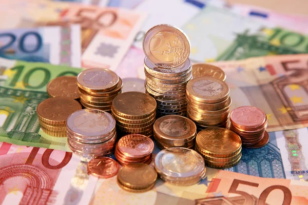 Euromünzen und -noten — Stockfoto