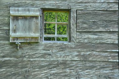 Fenster'ın mit Fensterladen