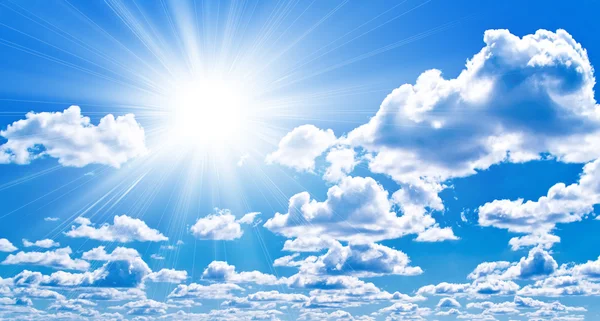 Kék ég és a nap — Stock Fotó