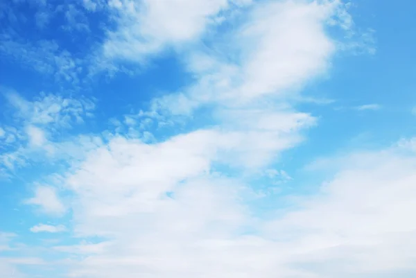 Blauwe wolken hemel — Stockfoto