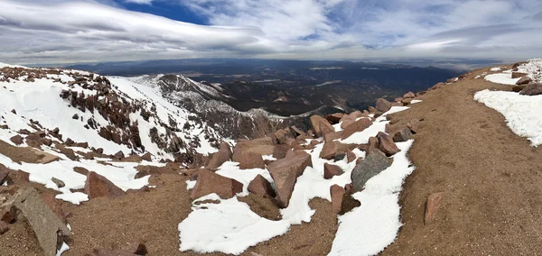 Pikes peak utsikten från toppen — Stockfoto