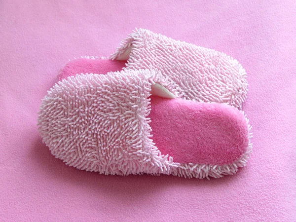 Pink fluffy slippers — Stock Photo, Image