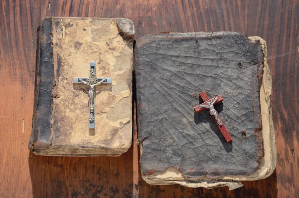 Two old books with crucifixions — Stock Photo, Image