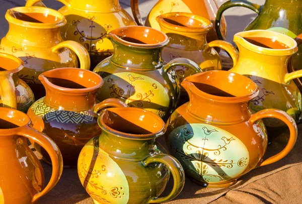 Clay potten in de beurs — Stockfoto