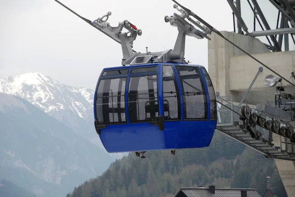 Cable car in austria — Stock Photo, Image