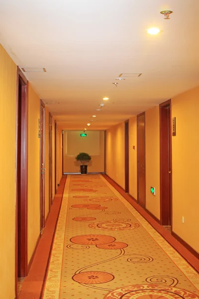 Hotellkorridoren — Stockfoto