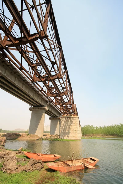 Puente de hierro —  Fotos de Stock