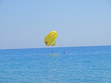 Akdeniz parasailing.