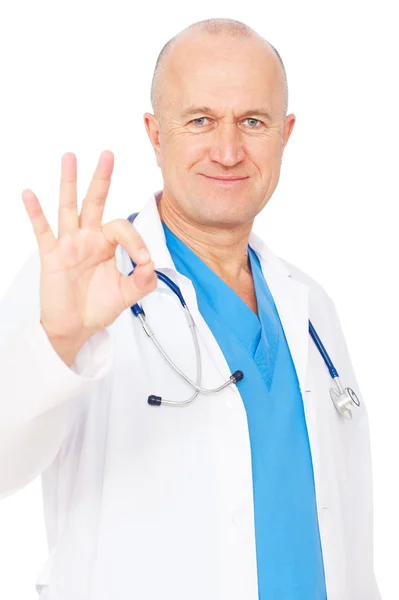 Ok işaret gösteren doktor — Stok fotoğraf