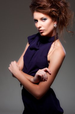 çekici kadın kılığında