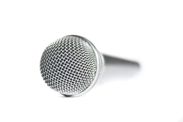 Mikrofon auf weißem Hintergrund. isoliert. — Stockfoto