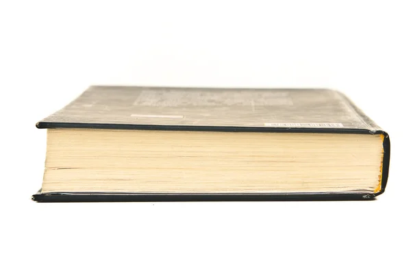 Livro fechado sobre fundo branco — Fotografia de Stock