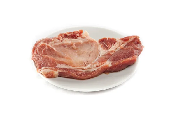Carne cruda sul piatto. — Foto Stock