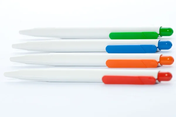 Τέσσερα χρωματιστά στυλό. — Φωτογραφία Αρχείου