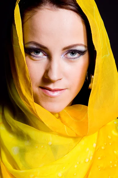 Arabian vacker kvinna. — Stockfoto