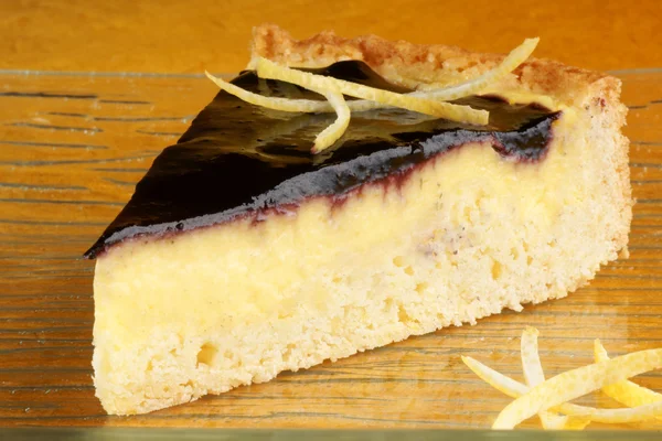 Torte mit Blaubeeren und Vanillepudding — Stockfoto
