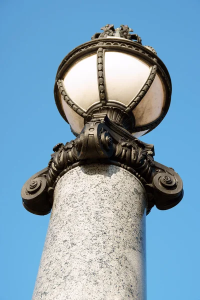 Berlin'de art nouveau sokak lambası — Stok fotoğraf