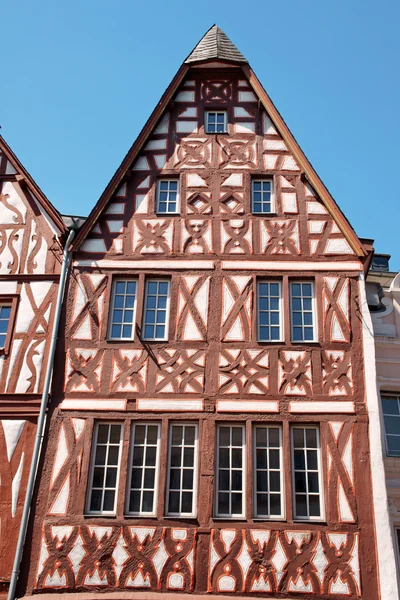 Casas de entramado de madera en Trier — Foto de Stock