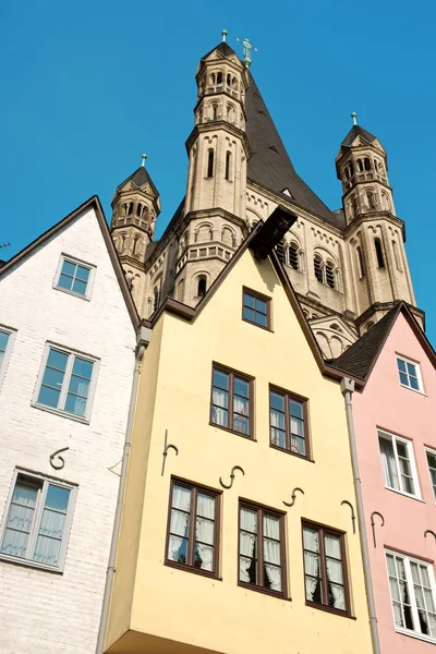 Заглянути Старого міста Кельна в Німеччині — стокове фото