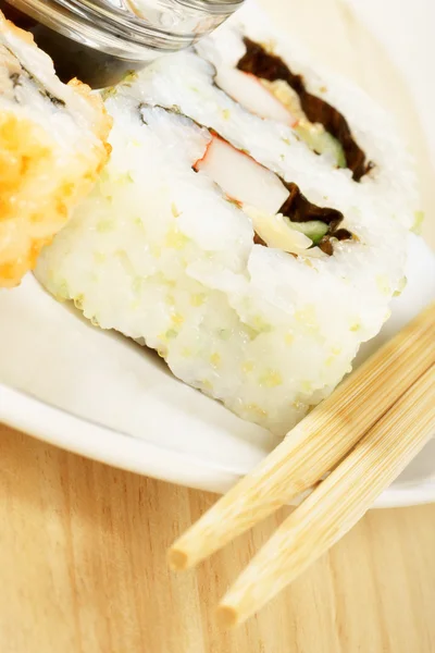 Maki sushi yakın çekim — Stok fotoğraf