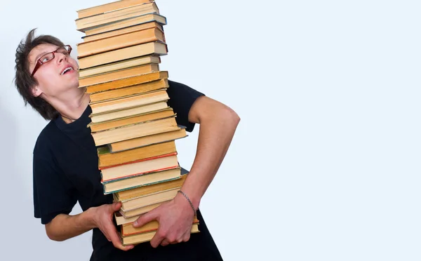 Öğrenci ve onun dağ ders kitapları — Stok fotoğraf