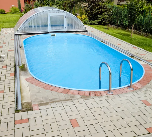 The pool — Stock Photo, Image