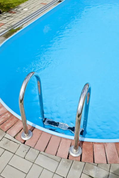 Gradini della piscina — Foto Stock