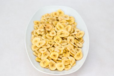 kurutulmuş muz dilimleri