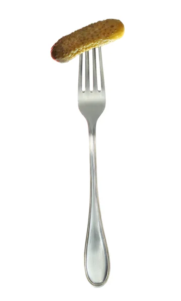 Gemarineerde cornichon op de vork — Stockfoto