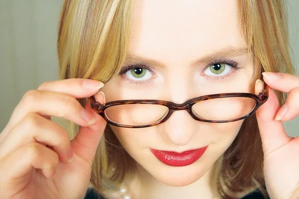 Empresária com óculos — Fotografia de Stock