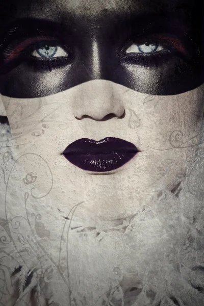 Grunge gothic masked beauty — Stock Photo, Image