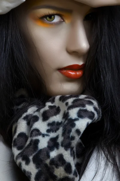 Kvinna med orange make-up — Stockfoto