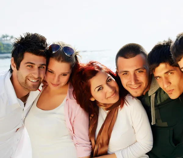 Turkish students at the sea — Stock Photo, Image