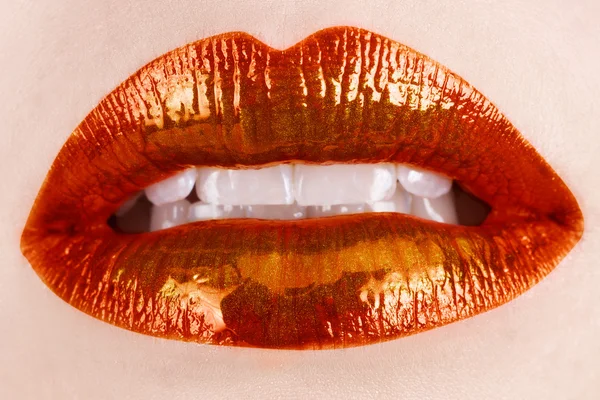 Lábios alaranjados — Fotografia de Stock