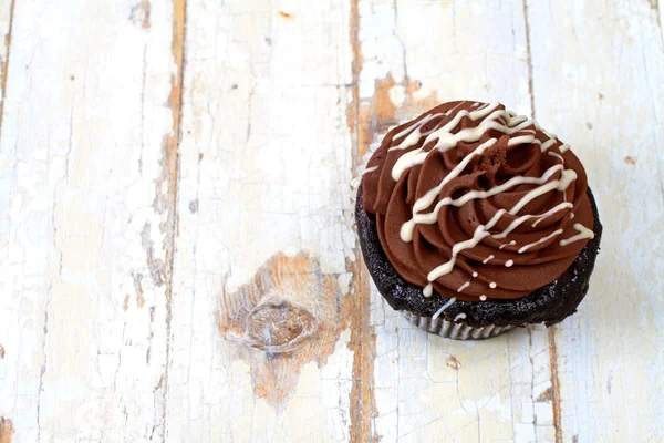 Creamy chocolate cupcake . — Stock Photo, Image