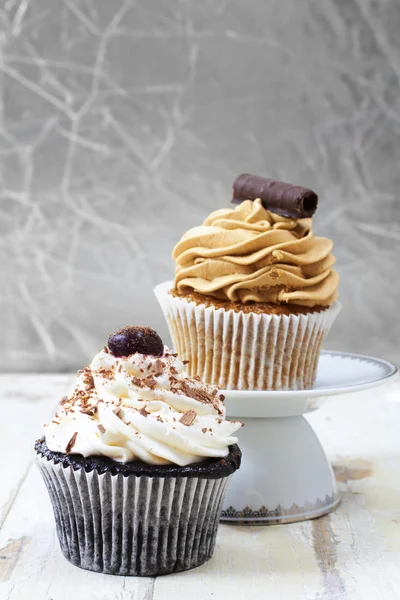Coffee and chocolate cupcakes. — Stock Photo, Image